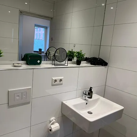 Apartment Bella Casa - Business&family, 100m Zum Konzerteingang Schloss, Parkplatz, Smarttv, Netflix, Waschmaschine, 24h Checkin, 36qm, Ap 12