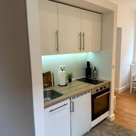 Bella Casa - Business&family, 100m Zum Konzerteingang Schloss, Parkplatz, Smarttv, Netflix, Waschmaschine, 24h Checkin, 36qm, Ap 12 * 루드빅스부르크