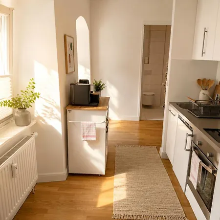 Bella - Business&family Ap 12, 100m Zum Konzerteingang Schloss, Parkplatz, Smarttv, Netflix, Waschmaschine, 24h Checkin, 36qm Lägenhet *