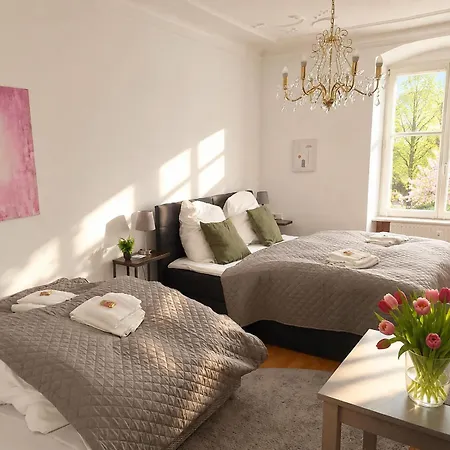 Bella - Business&family Ap 12, 100m Zum Konzerteingang Schloss, Parkplatz, Smarttv, Netflix, Waschmaschine, 24h Checkin, 36qm Ξενοδοχείο με διαμερίσματα