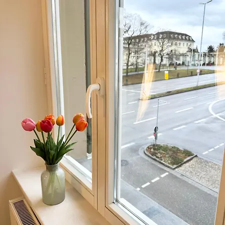 Ξενοδοχείο με διαμερίσματα Bella - Business&family Ap 12, 100m Zum Konzerteingang Schloss, Parkplatz, Smarttv, Netflix, Waschmaschine, 24h Checkin, 36qm Λούντβιχσμπουργκ